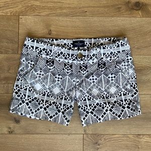 Geometrical Pattern Midi Shorts
